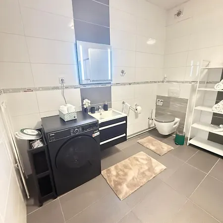 House Regatta Apartment *